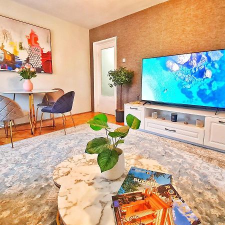 Arc De Triomphe Blissboutique Lägenhet Bukarest Exteriör bild